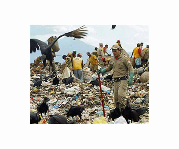 Rio launches clean-up of gorgeous, filthy bay -- again