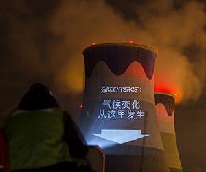 Fraught UN talks reach climate deal consensus