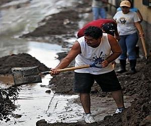 Strong rains and flash floods kill 7 in Guatemala