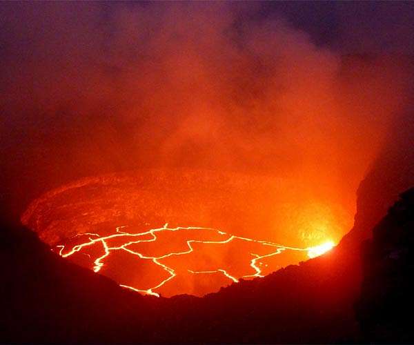 Fault slip patterns could help predict volcano eruptions, magma viscosity