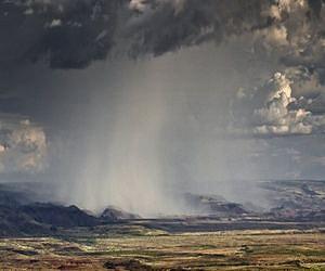 The water cycle amplifies abrupt climate change