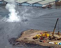 Flights To Avoid Indonesian Mud Volcano Postponed