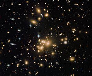 New Hubble image of galaxy cluster Abell 1689