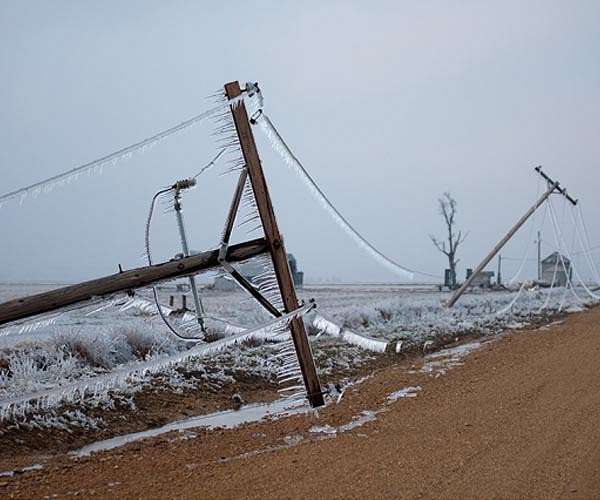 Power outages, water shortages as Texas shivers