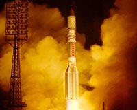 Proton-M Rocket Launches Spanish Satellite Amazonas-5 Into Orbit