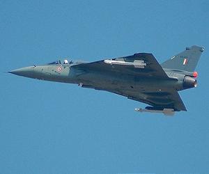 Turbulence ahead for Indian fighter jet: analysts