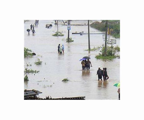 India begins landslide, flood clean-up as deadly monsoon rains ease