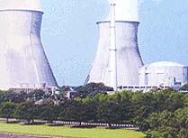 Political tensions mount in India over US nuclear deal