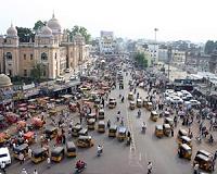 SUVs rev up at Delhi auto show despite pollution crackdown