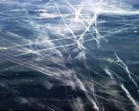 Jet contrails affect surface temperatures