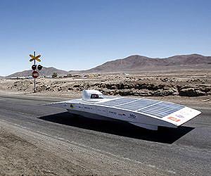 Chilean car shines in solar auto competition