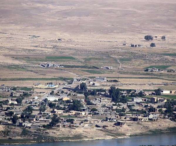 Levels of Iraq's Tigris and Euphrates plunge in south