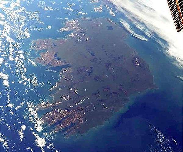 Irish PM arrives in China for trade talks