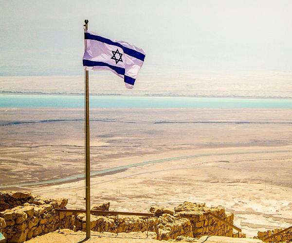 Dead Sea an 'ecological disaster', but no one can agree how to fix it