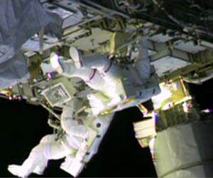 NASA mulls spacewalks to fix space station