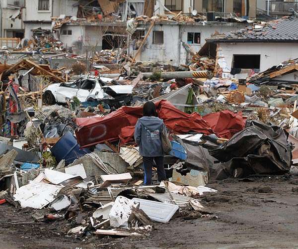 Japan's 'megaquake' warning explained