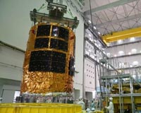 Japan launches 'space junk' collector