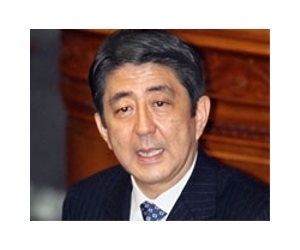Japan economy woes may temper Abe's zeal: analysts