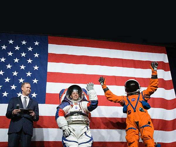 Bridenstine leaves NASA, calls for unity in space, science efforts