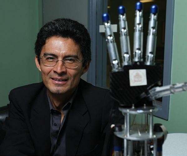 Next-gen stroke rehab: Robot at home