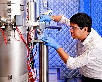 New electron microscope method detects atomic-scale magnetism