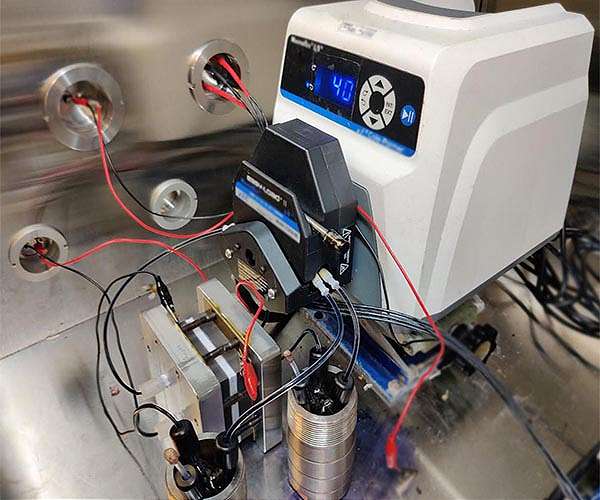 New technique for large-scale energy storage developed by polymer scientist