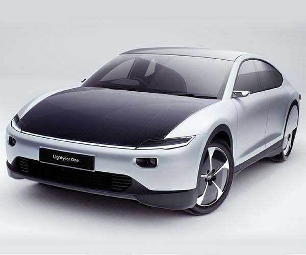 Range extenders: solar panels provide more juice to EVs