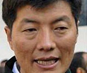 New Tibetan PM says respects Dalai Lama wishes
