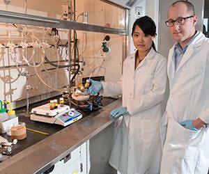 SU Chemists Develop 'Fresh, New' Approach to Making Alloy Nanomaterials