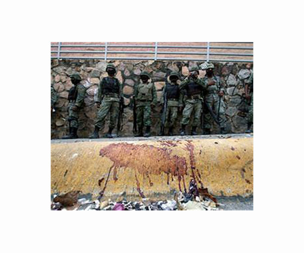Blast kills six soldiers in Mexican cartel zone
