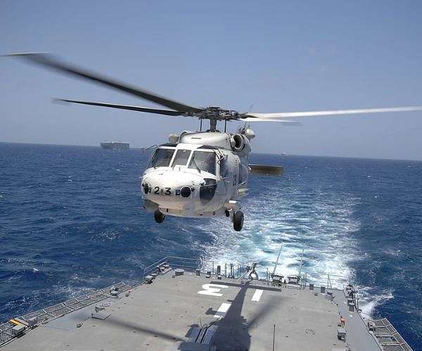 U.S. military joins Japan in search for missing 7 MSDF crew from helicopter crash