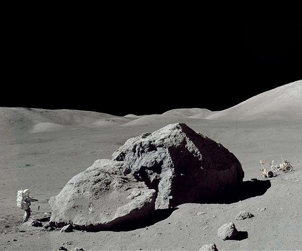 Building a catalog of lunar trash to track
