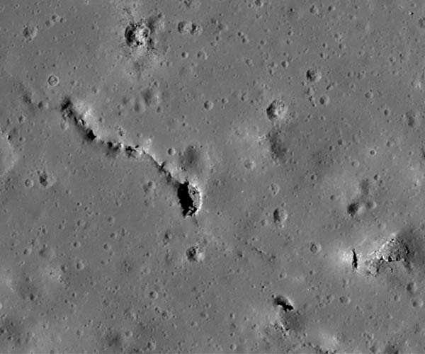 Spelunking on the moon: New study explores lunar pits and caves