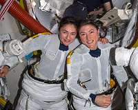 All-female spacewalk duo set sights on Moon