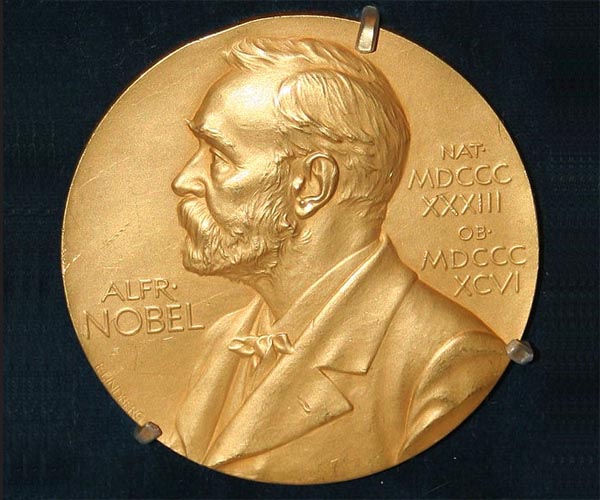 Lawyer for Philippines' Nobel Prize winner Ressa 'confident' about Oslo trip