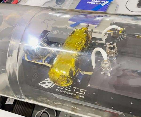 Humanity to go back to the moon. Ukrainian contribution to the space science
