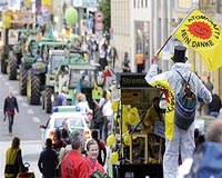 Anti-nuclear protest march against German U-turn