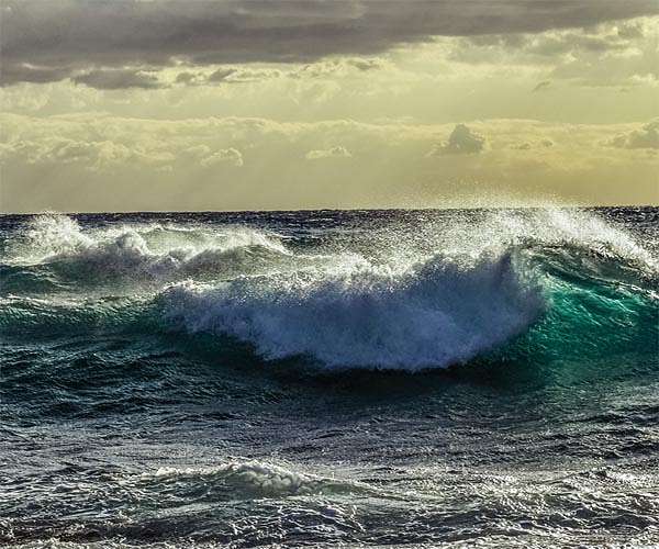 Oceans cool the climate with sulfur emissions greater than expected