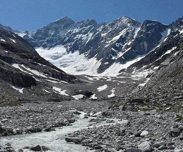 Thousands of glaciers to melt each year by mid-century: study