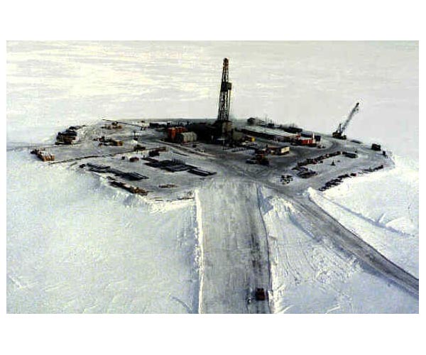 EU floats ban on Arctic fossil fuel exploitation