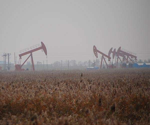 Alliance to phase out hydrocarbons struggles to attract members