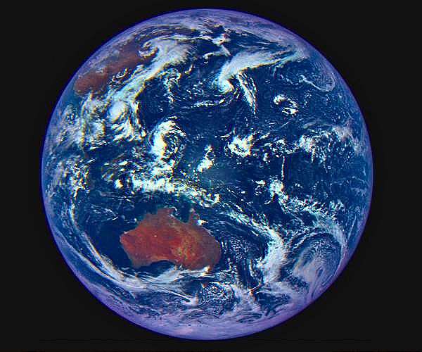 Australian military locks in long term UHF satcom on SES IS 22