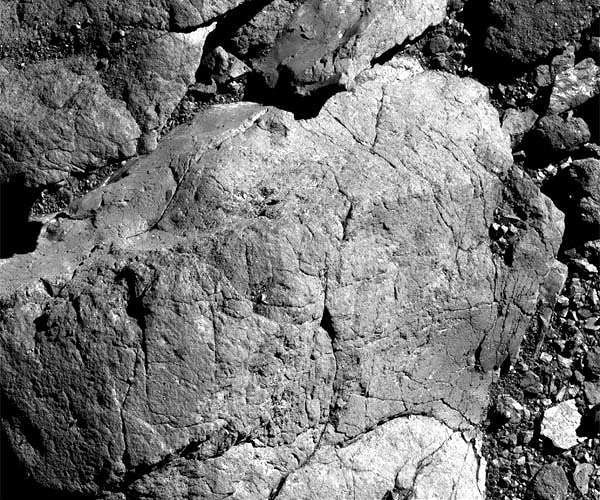 Some asteroids aged early by Sun
