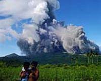 Philippines attempts to sell deadly volcanoes to tourists