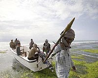 France tracks Somali pirates holding yacht: Kouchner