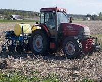 Weed-killer prompts angry divide among US farmers