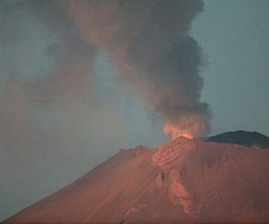 Mexico volcano spews ash on towns