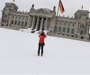Germany ready to share military duties with Europe: minister