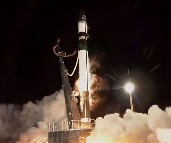 Rocket Lab signs with USTRANSCOM to explore using Neutron and Electron tp deliver cargo worldwide