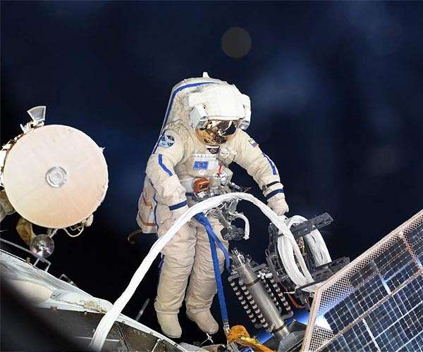 Cosmonauts complete first spacewalk of 2022 to prepare Russian ISS segment